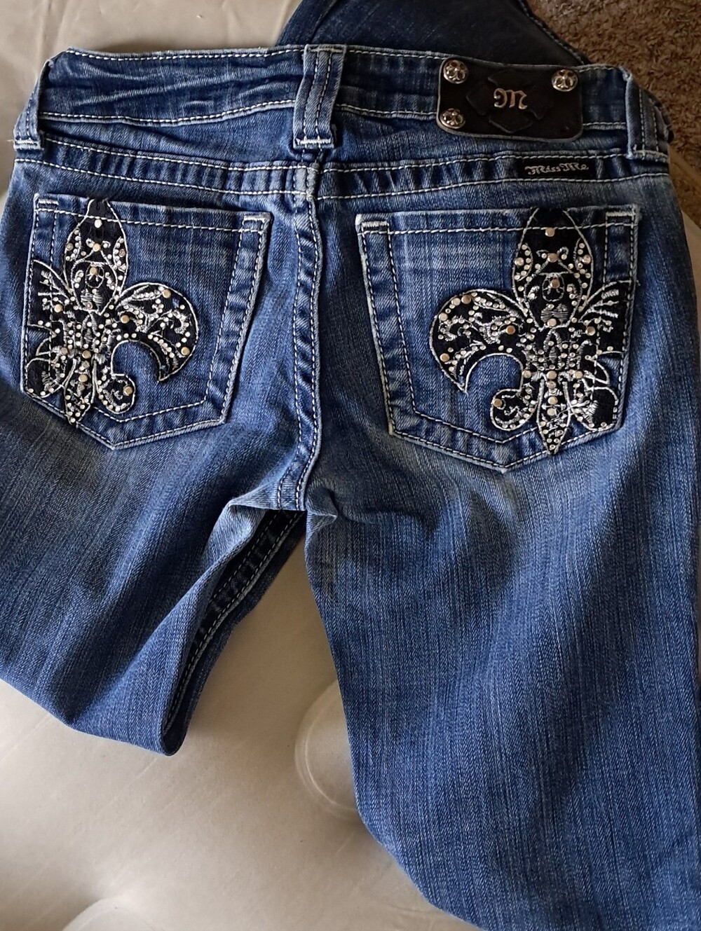 Miss Me Jeans Size 25/31 Boot Cut (69)